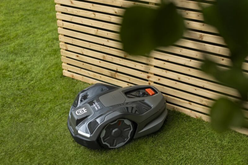 Husqvarna Automower® 410XE NERA Mähroboter