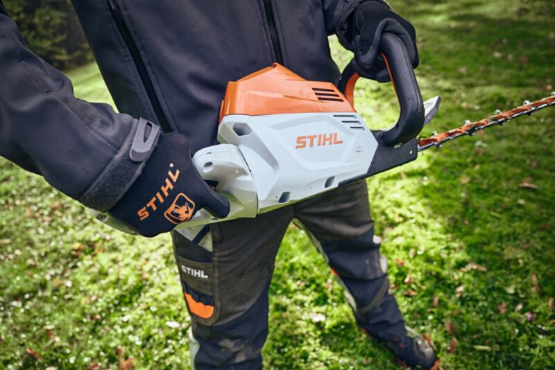 STIHL Akku-Heckenschere HSA 100 – AP-System