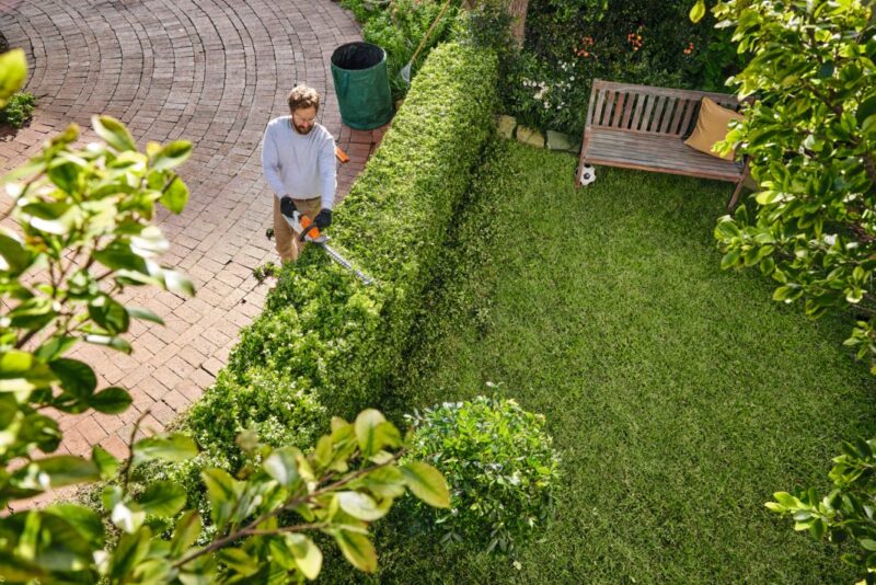 STIHL Akku Heckenschere HSA 40 mit Akku und Ladegerät