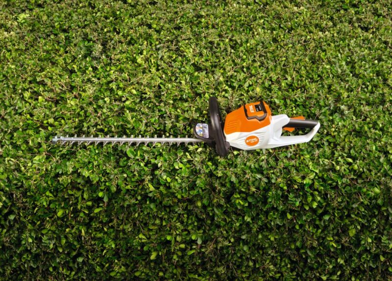 STIHL Akku Heckenschere HSA 50 mit Akku und Ladegerät