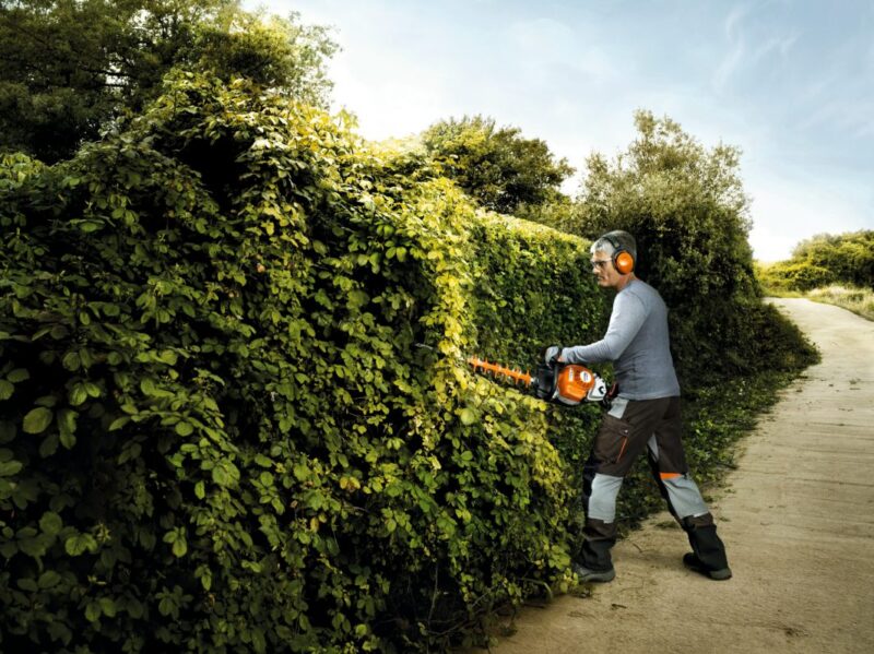 STIHL Benzin Heckenschere HS 82 R / 60cm