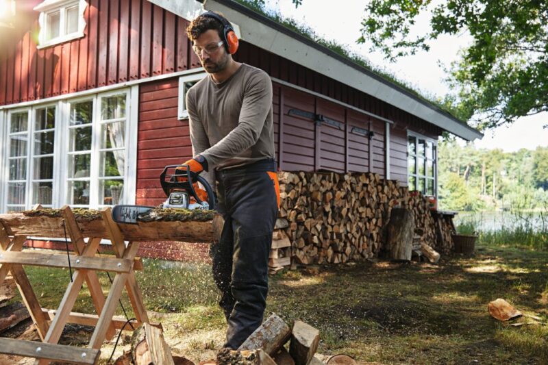 STIHL BENZIN KETTENSÄGE MS 212 C-BE 35cm