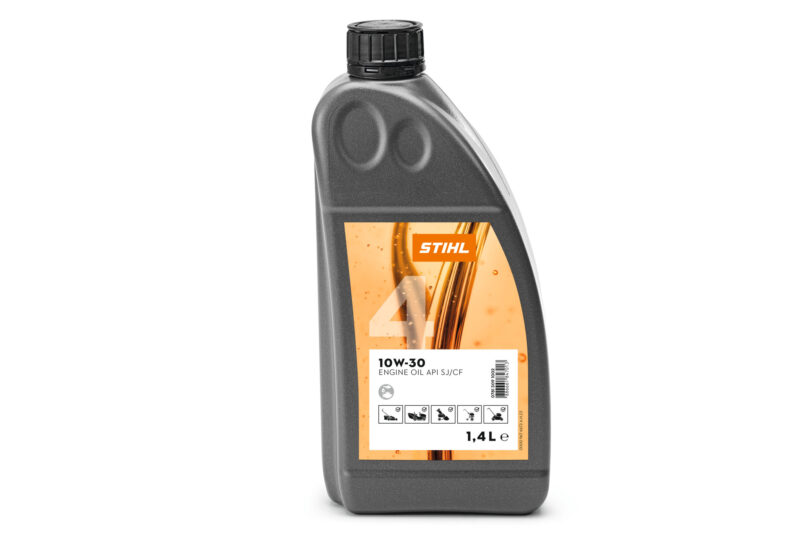 Stihl Motorenöl 10 W-30 Kraftstoffe